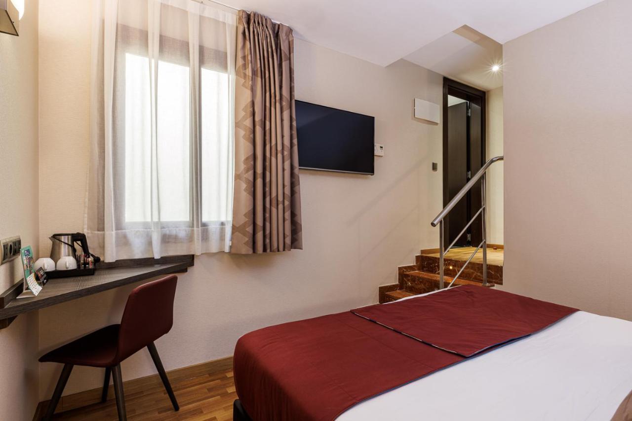 Hotel Ronda Lesseps Barcelona Kültér fotó